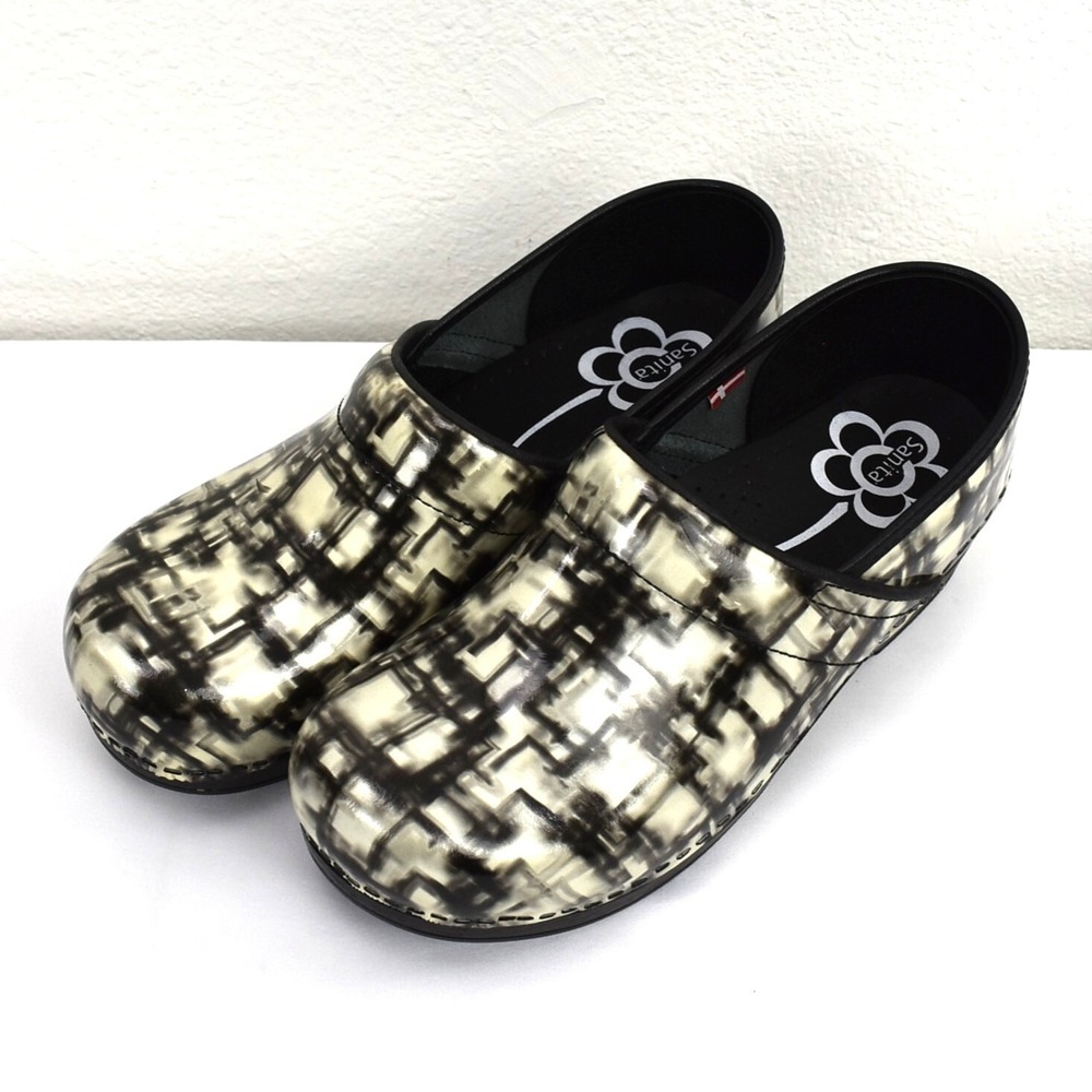 Sanita Clogs Womens Size 40 (US 8.5) Color‎ Black/White Gently Used Condition